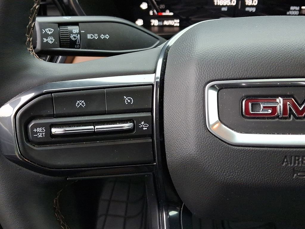 Certified 2024 GMC Canyon AT4 w/ AT4 Premium Package AWD/4WD image 22