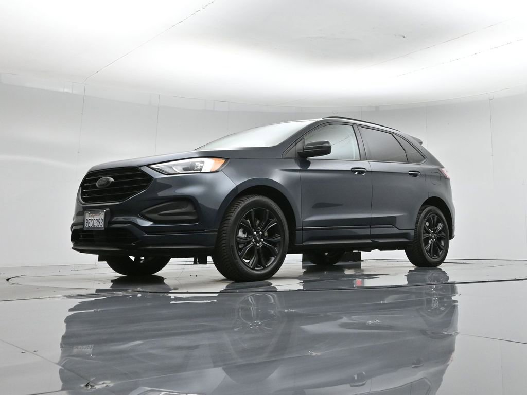 Certified 2022 Ford Edge SE w/ Black Appearance Package image 48