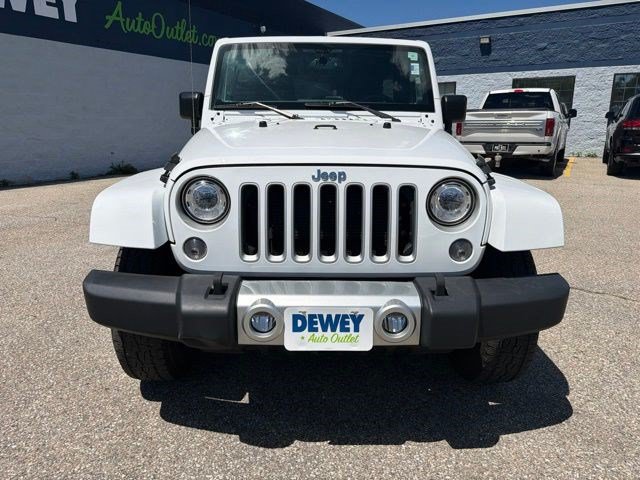 Used 2017 Jeep Wrangler Unlimited Sahara w/ Connectivity Group AWD/4WD image 8