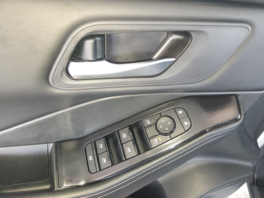 Used 2026 Nissan Rogue SV w/ Cold Weather Package AWD/4WD image 29