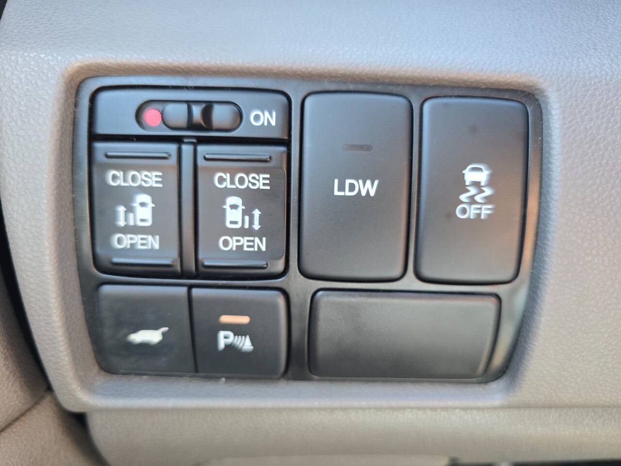 Used 2016 Honda Odyssey Touring image 16