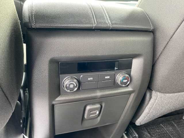 Certified 2023 Chevrolet Traverse LT FWD image 19