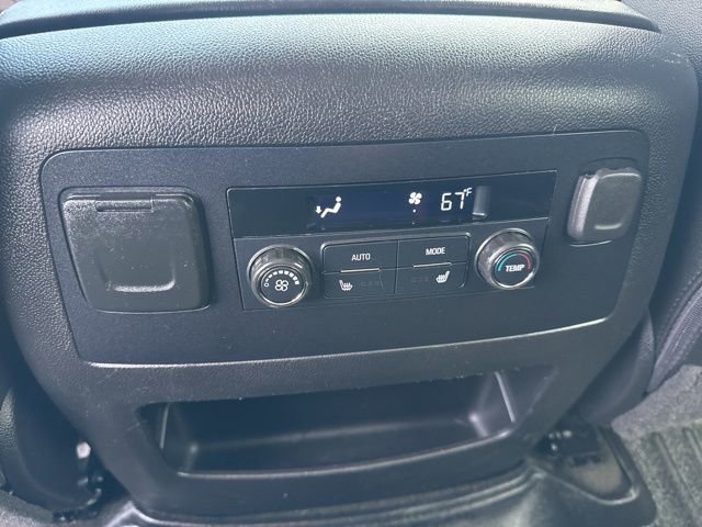 Used 2018 Chevrolet Tahoe LT w/ LT Signature Package image 18