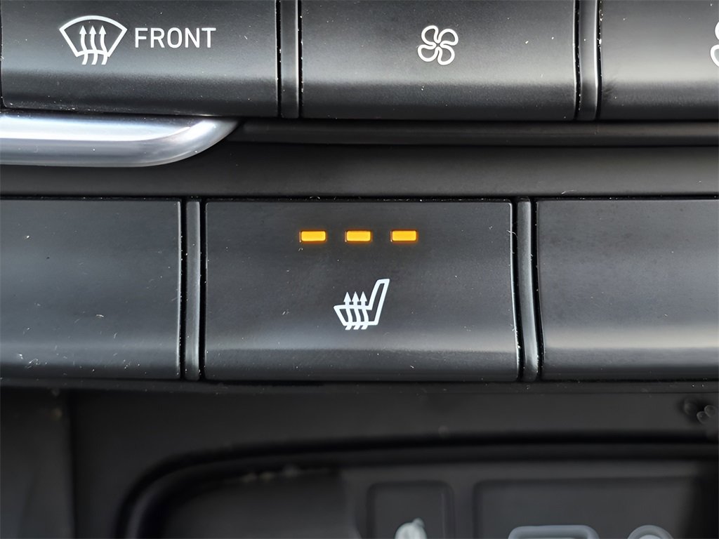 Used 2020 Hyundai Santa Fe SEL w/ Convenience Package image 34