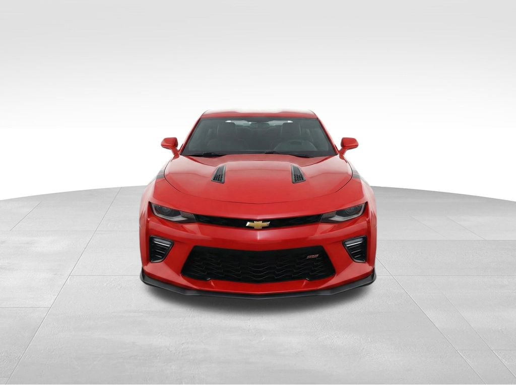 Used 2017 Chevrolet Camaro SS RWD image 5