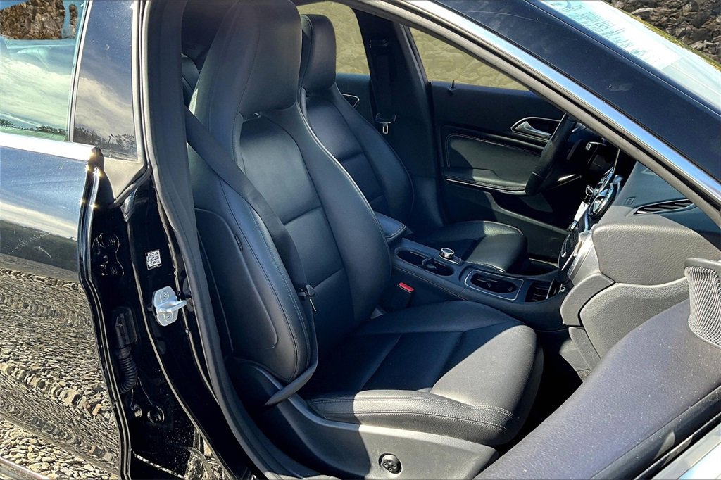 Used 2018 Mercedes-Benz CLA 250 image 7