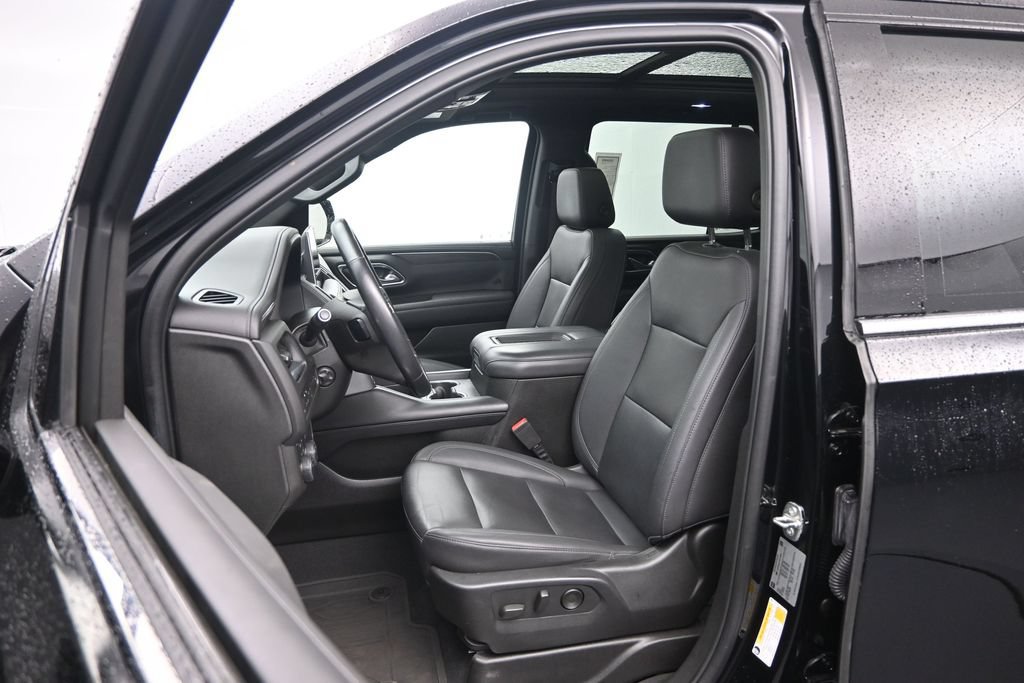 Used 2022 Chevrolet Tahoe LT w/ Luxury Package AWD/4WD image 22