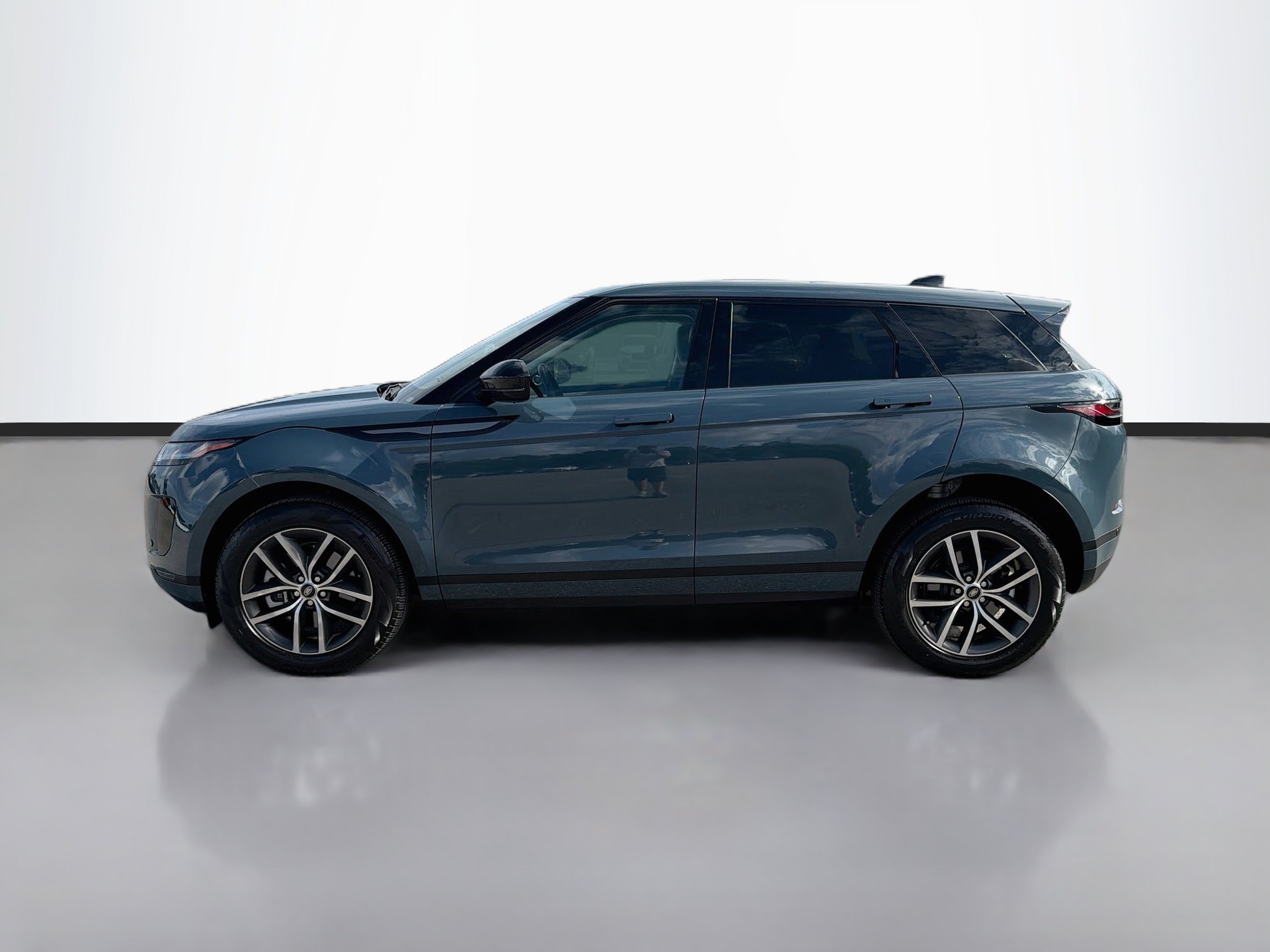 Used 2024 Land Rover Range Rover Evoque S AWD/4WD image 2