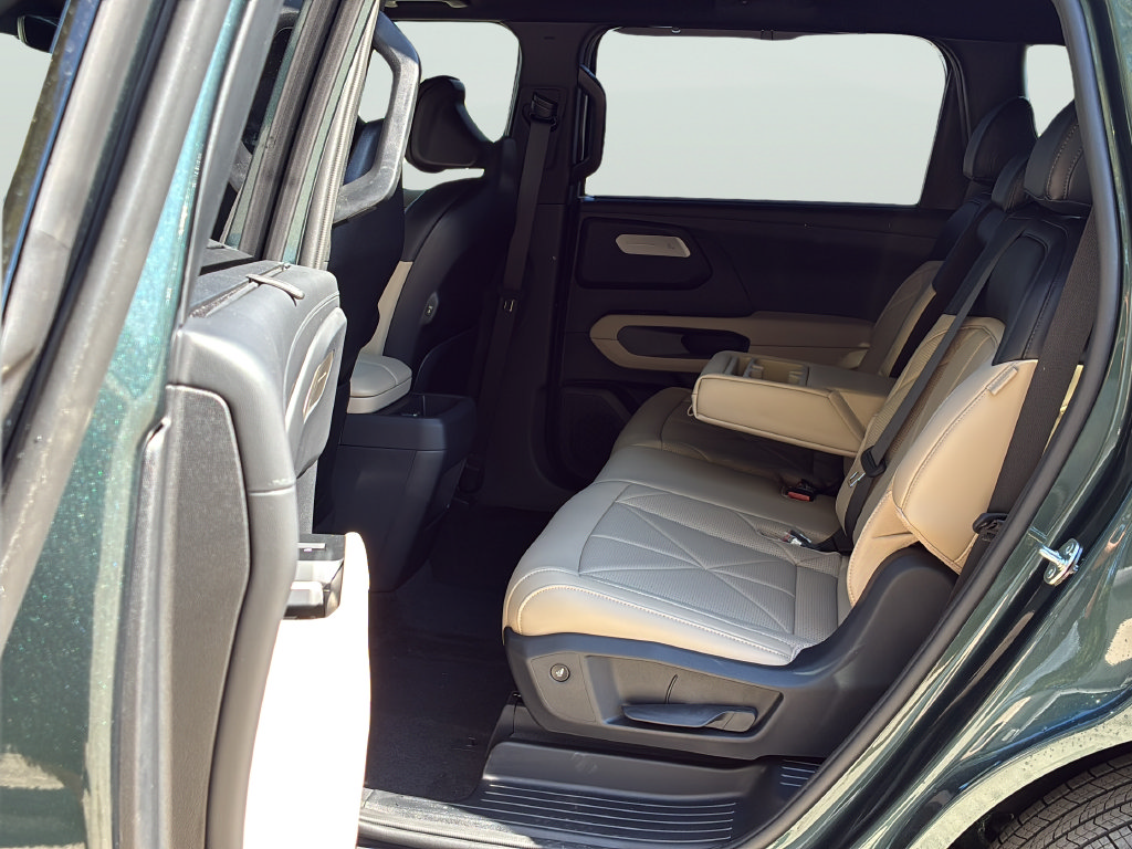 New 2027 Kia Telluride EX FWD image 16