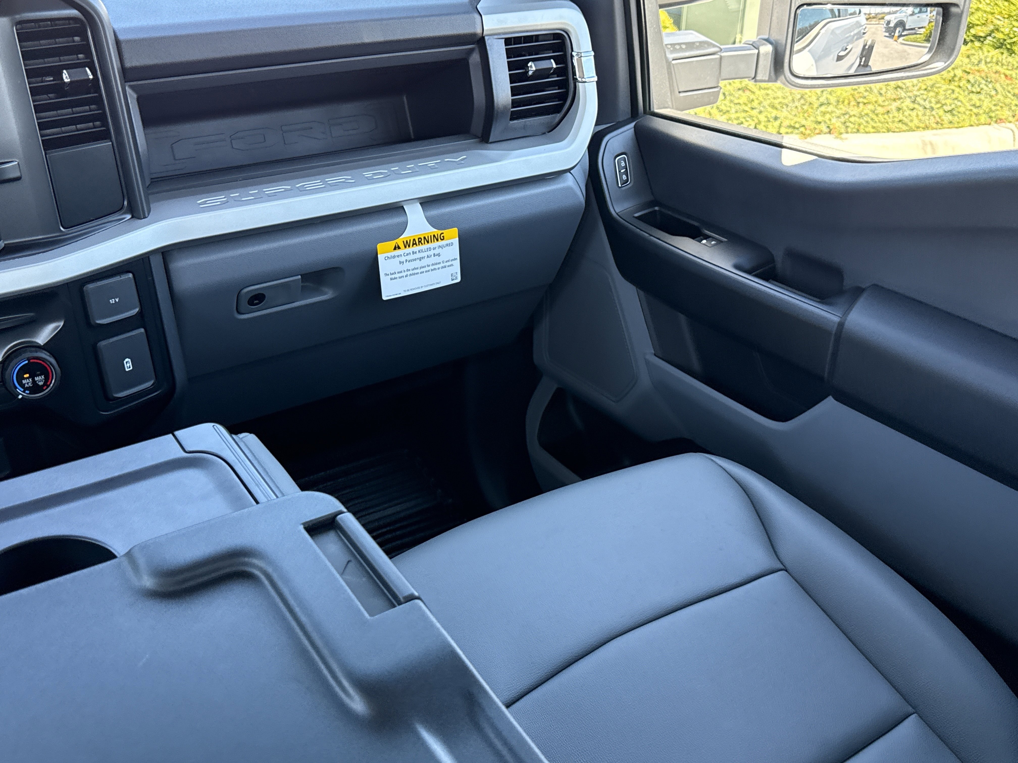 New 2026 Ford F550 4x4 Crew Cab Super Duty image 14