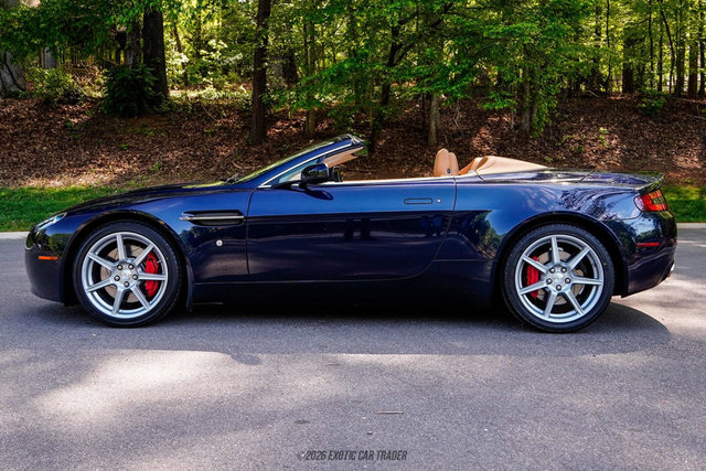 Used 2008 Aston Martin V8 Vantage Roadster RWD image 3