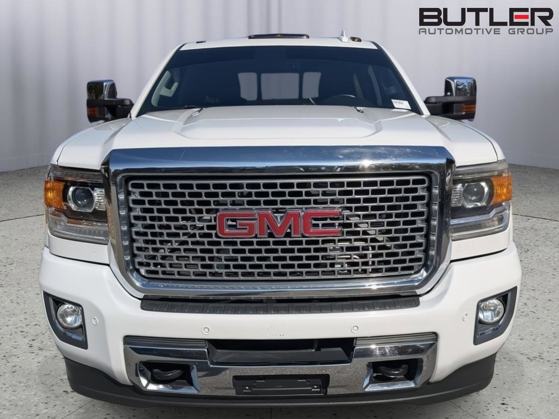 Used 2016 GMC Sierra 3500 Denali w/ Duramax Plus Package image 10