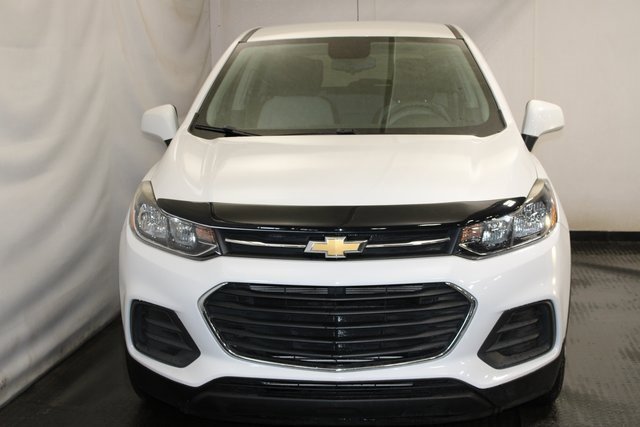 Used 2021 Chevrolet Trax LS w/ Tint and Cruise Package image 3