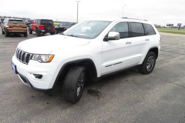 Used 2019 Jeep Grand Cherokee Limited AWD/4WD image 6