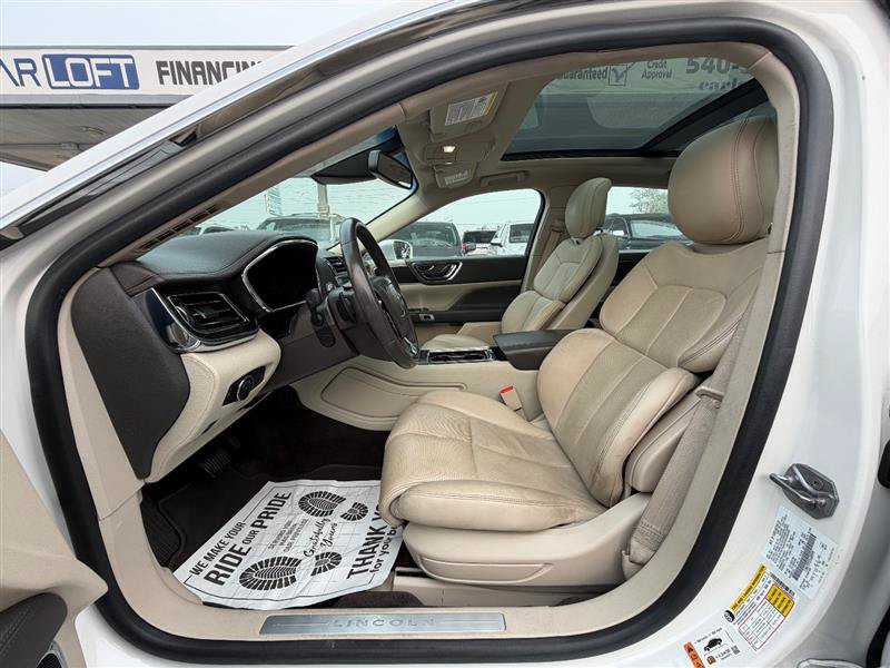 Used 2018 Lincoln Continental Select w/ Continental Climate Package AWD/4WD image 18