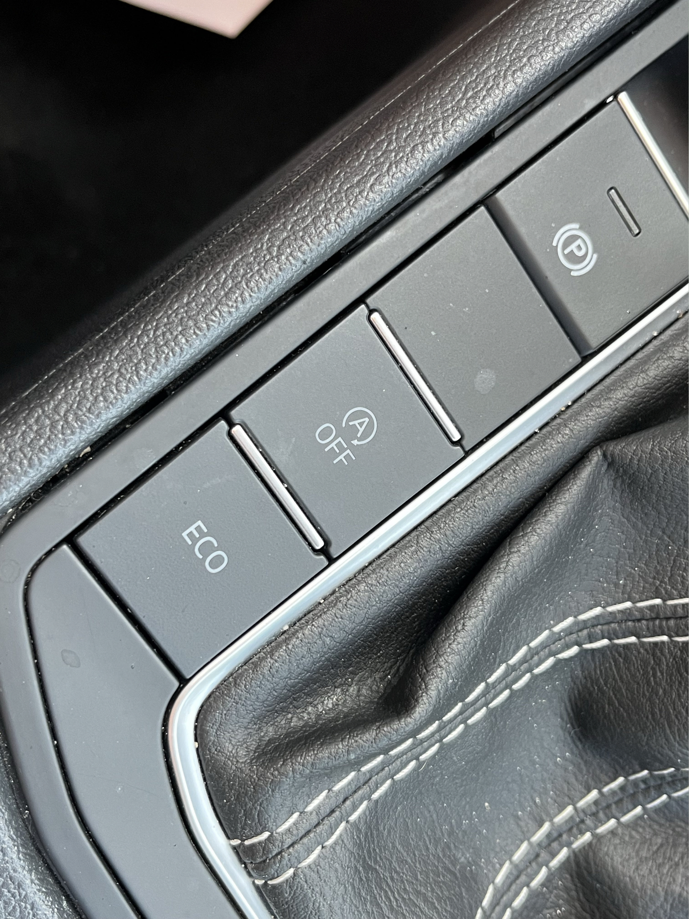 Used 2025 Volkswagen Jetta Sport FWD image 16