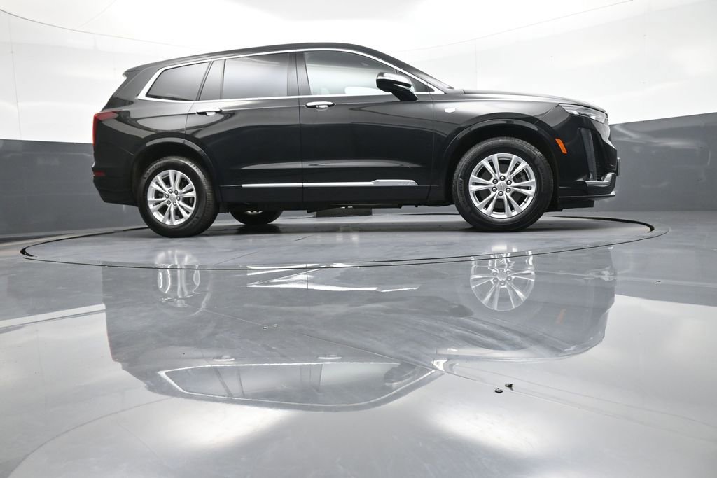 Used 2023 Cadillac XT6 Luxury image 31