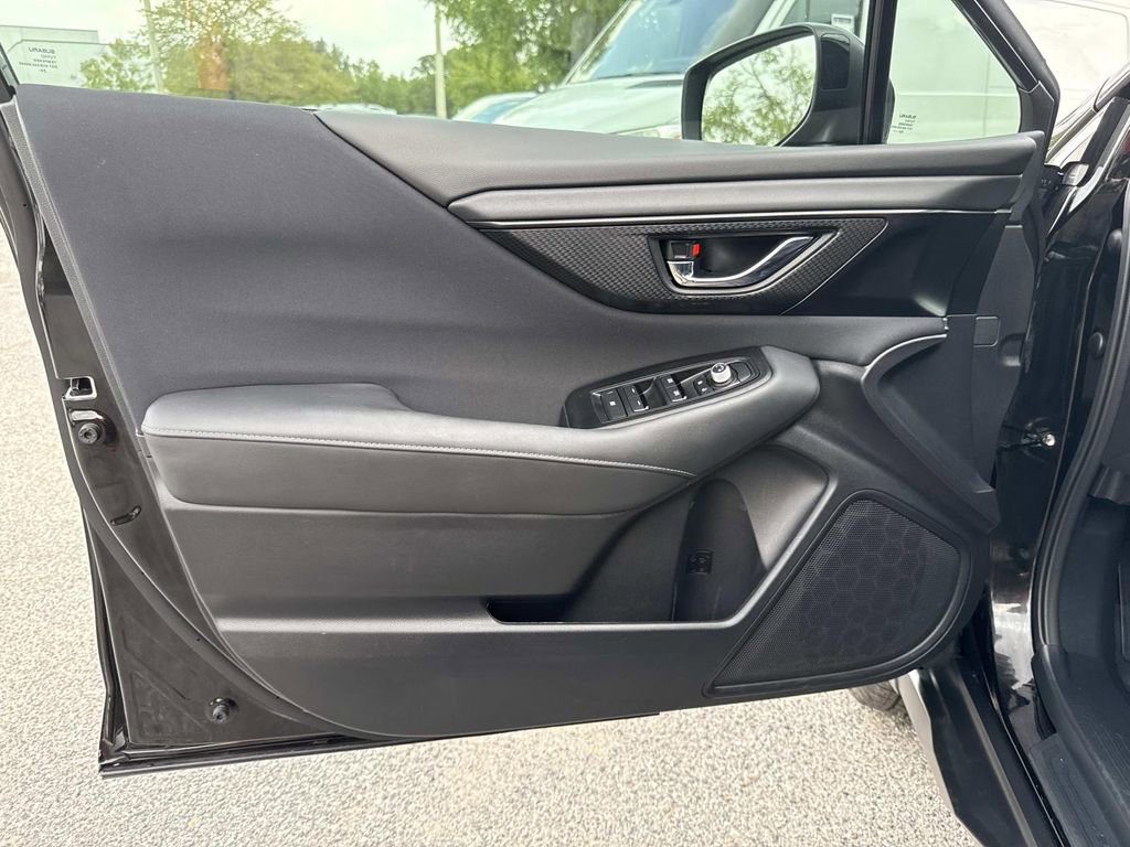 Certified 2025 Subaru Outback Premium AWD/4WD image 19