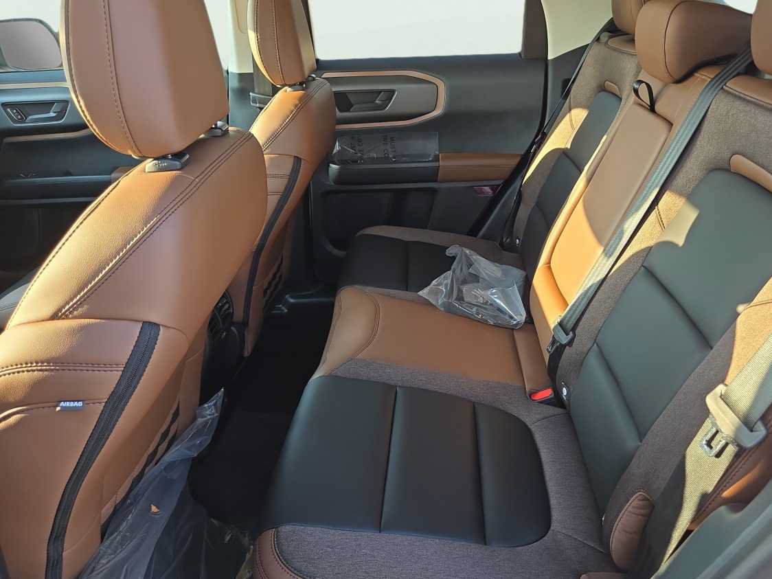 New 2026 Ford Bronco Sport Outer Banks AWD/4WD image 18
