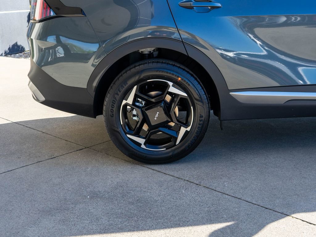 New 2026 Kia Sportage EX AWD/4WD image 29