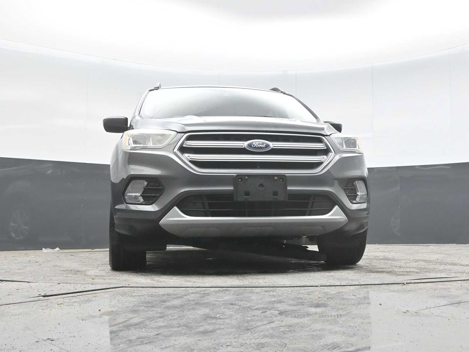 Used 2017 Ford Escape SE w/ Equipment Group 201A AWD/4WD image 27