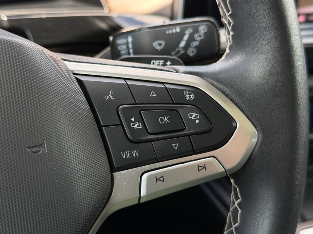 Used 2024 Volkswagen Atlas SEL AWD/4WD image 13