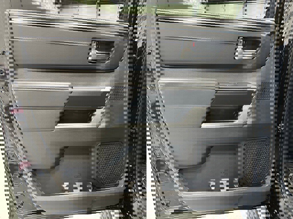 Used 2025 Toyota Tundra Platinum image 47