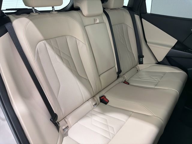 Used 2025 BMW X3 xDrive30i w/ Convenience Package image 22