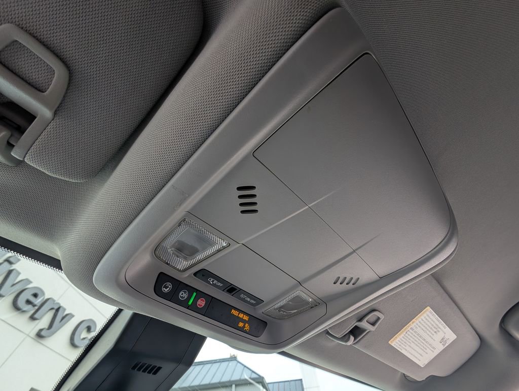 Used 2024 Chevrolet Equinox LS w/ LS Convenience Package image 28