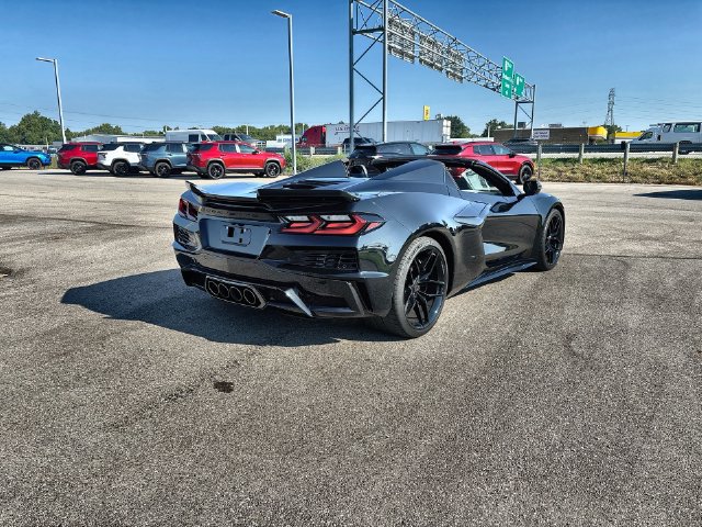 Used 2026 Chevrolet Corvette Z06 w/ Stealth Interior Trim Package RWD image 11