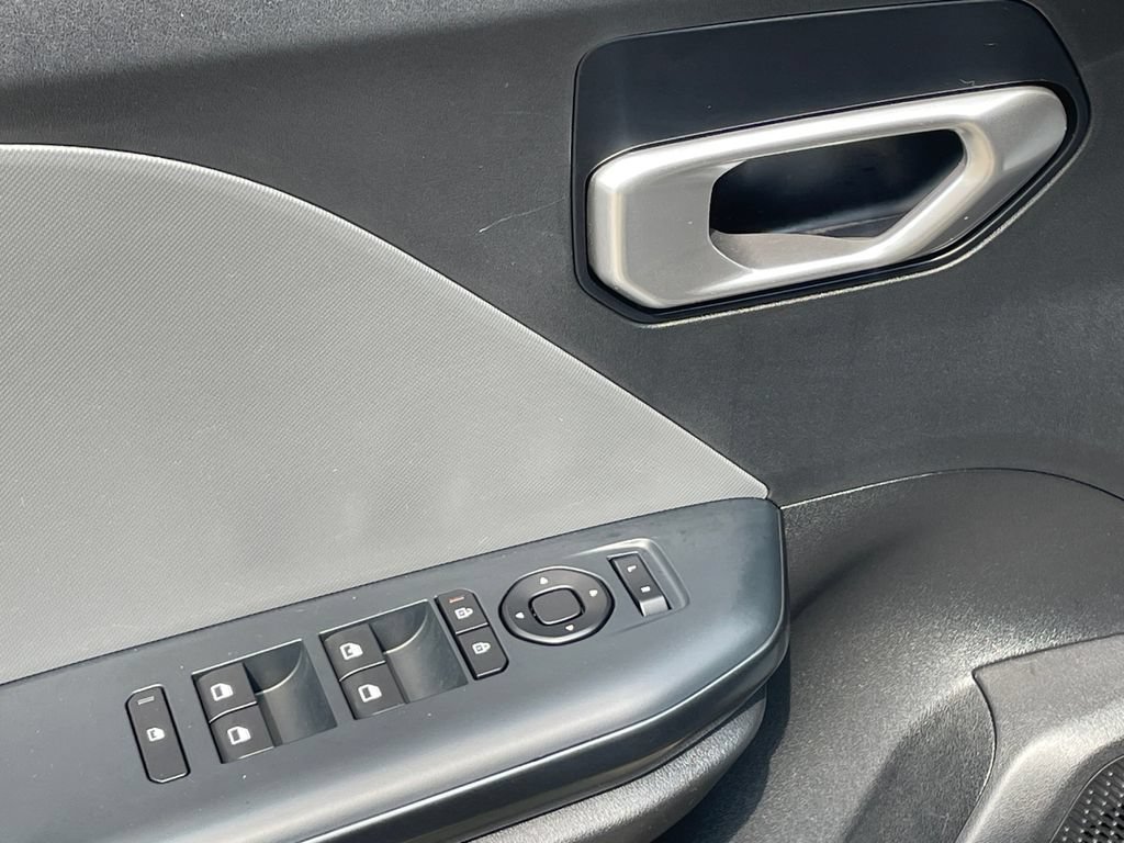 Certified 2025 Kia K4 FWD image 22
