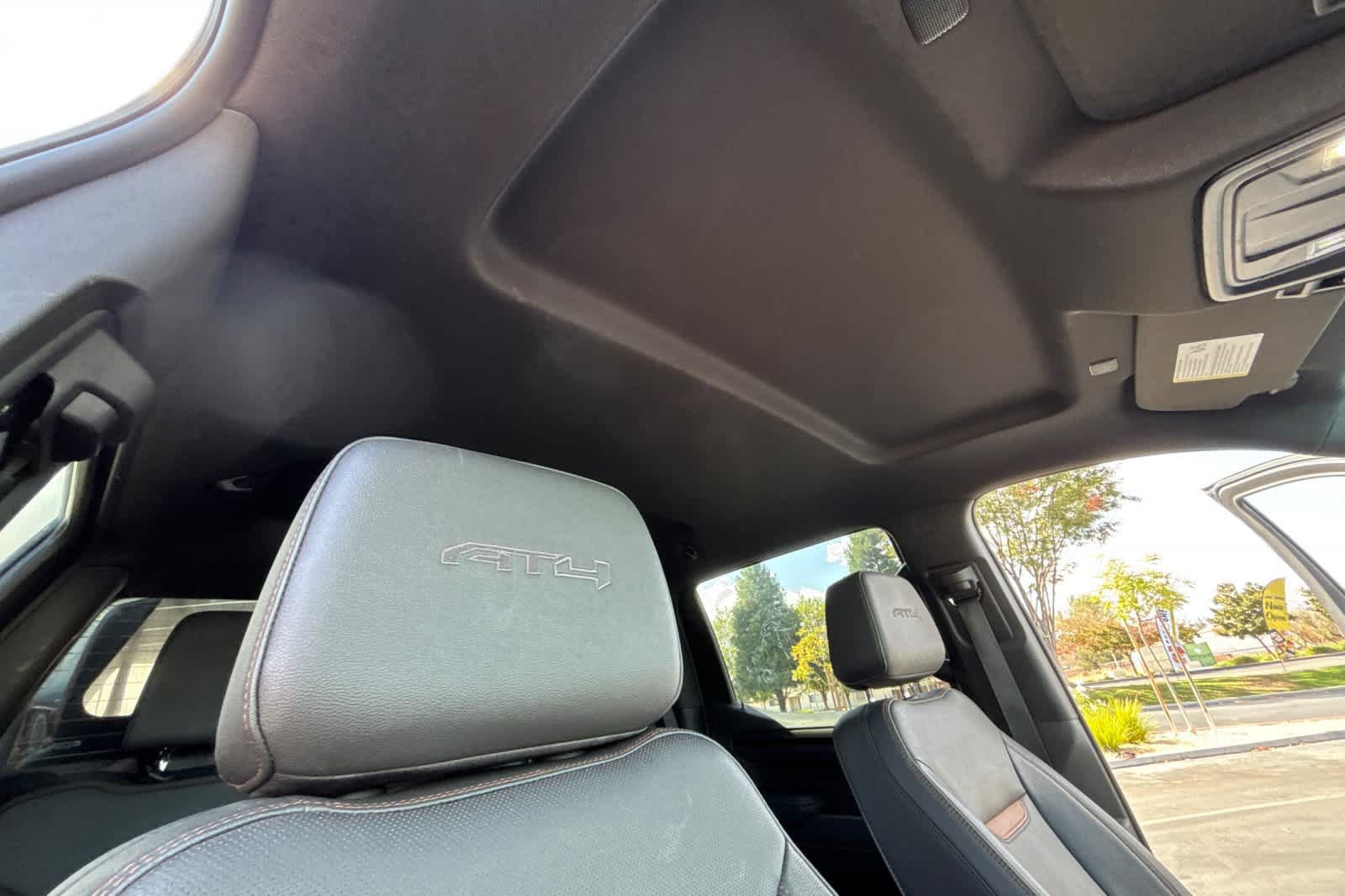 Used 2022 GMC Sierra 1500 AT4 AWD/4WD image 17