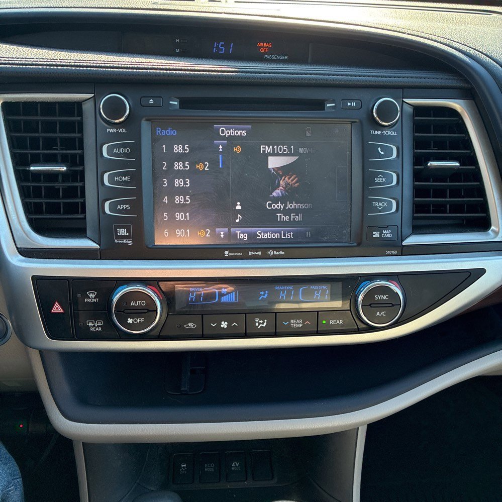 Used 2016 Toyota Highlander Limited Platinum image 7