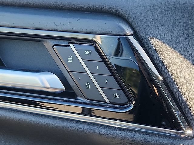 New 2026 GMC Yukon XL Denali w/ Sun & Power Step Package AWD/4WD image 17