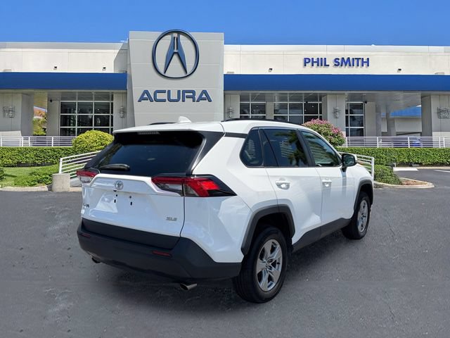 Used 2024 Toyota RAV4 XLE FWD image 4