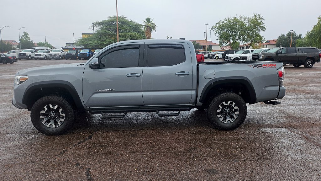 Used 2021 Toyota Tacoma TRD Off-Road w/ Technology Package AWD/4WD image 7