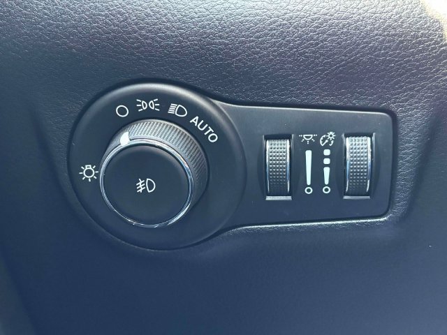 Used 2022 Jeep Compass Latitude AWD/4WD image 15