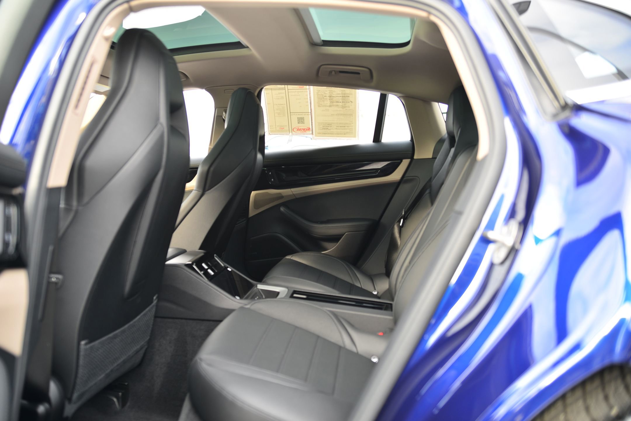 Certified 2024 Porsche Panamera 4 image 14