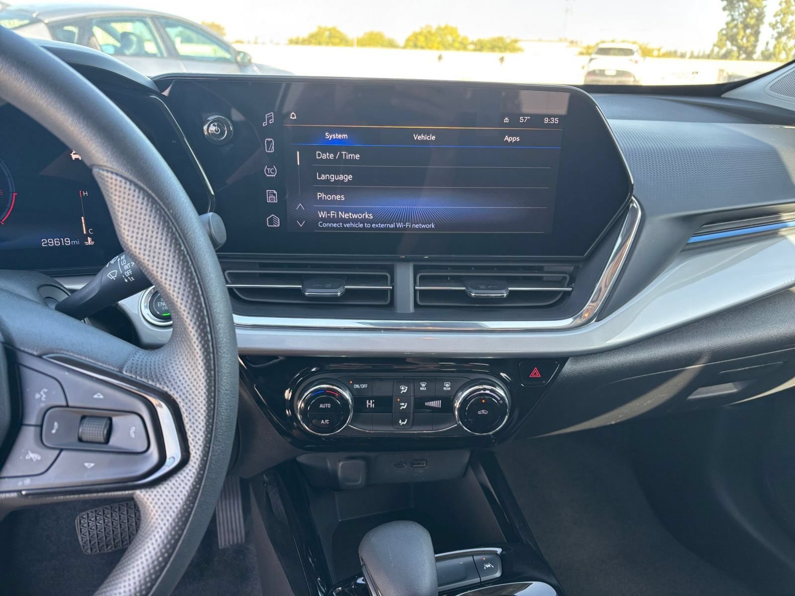 Used 2025 Chevrolet Trax LT FWD image 16
