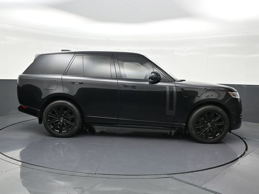 Used 2023 Land Rover Range Rover SE image 6