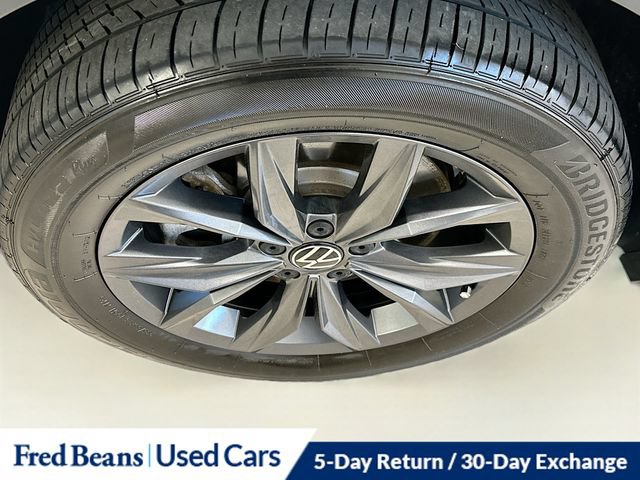 Used 2023 Volkswagen Tiguan SE FWD image 37
