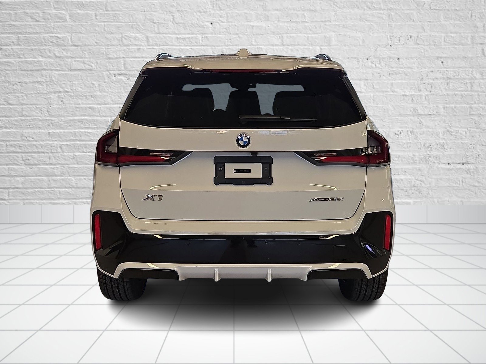 Used 2026 BMW X1 xDrive28i image 5