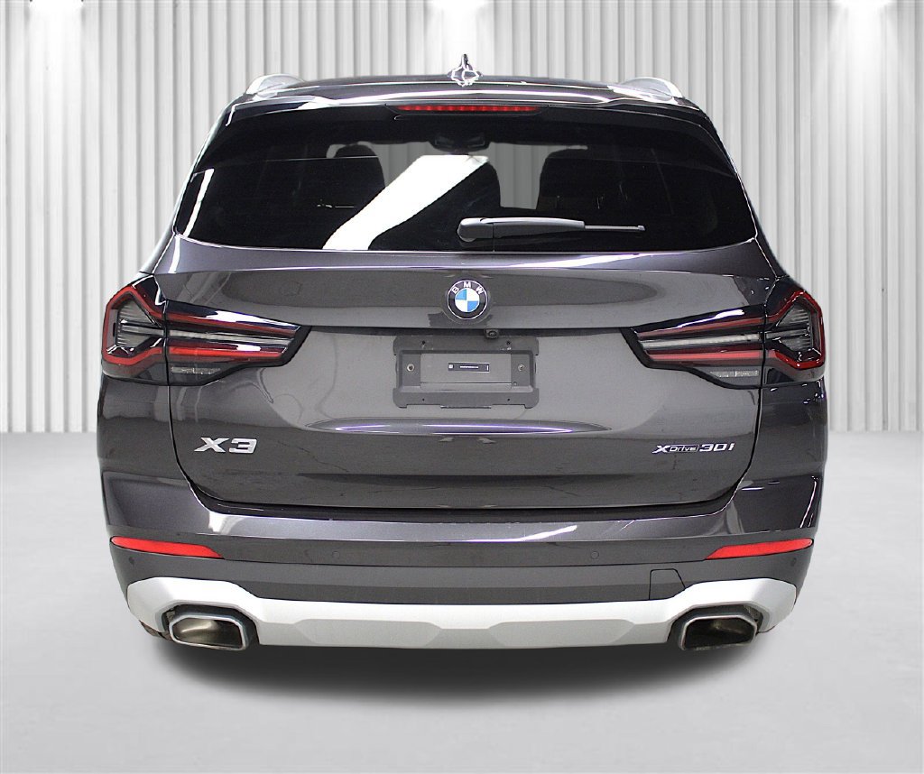 Used 2024 BMW X3 xDrive30i w/ Premium Package w/ZPA AWD/4WD image 4