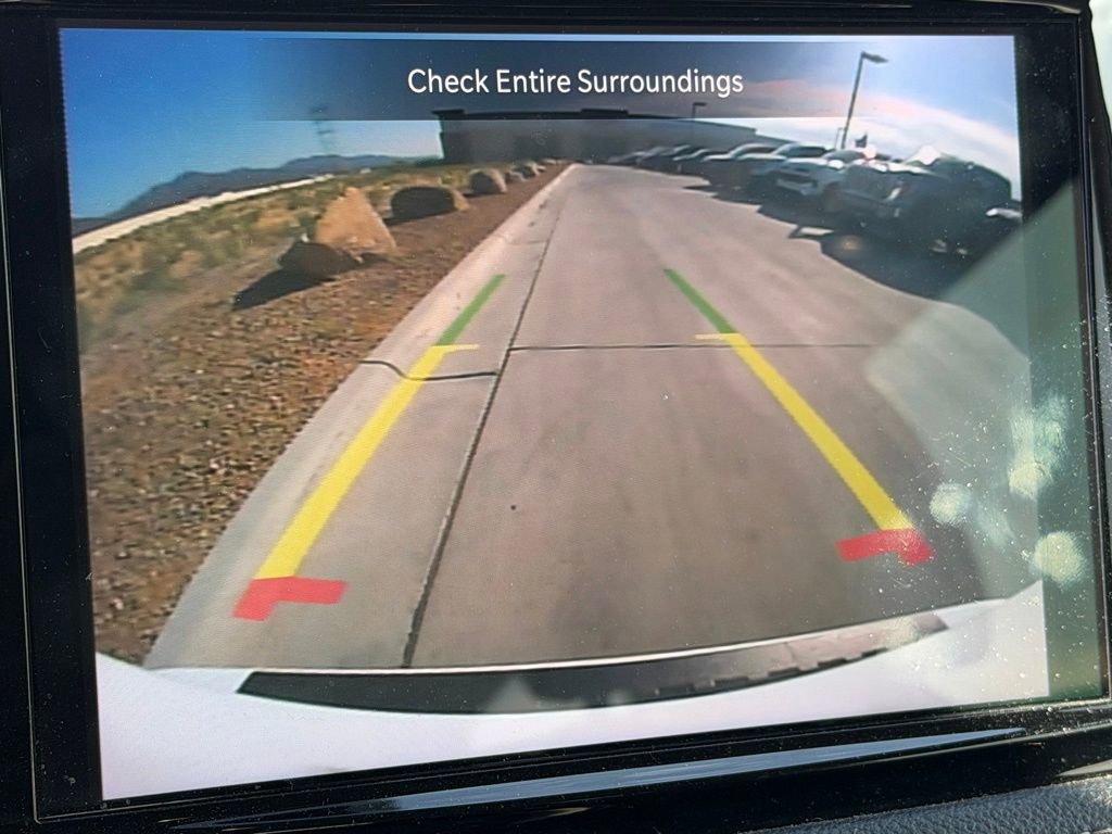 Used 2023 Chrysler Pacifica Limited image 23