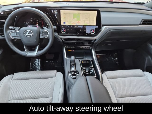 Used 2026 Lexus TX 550h AWD Plug-In Hybrid image 27
