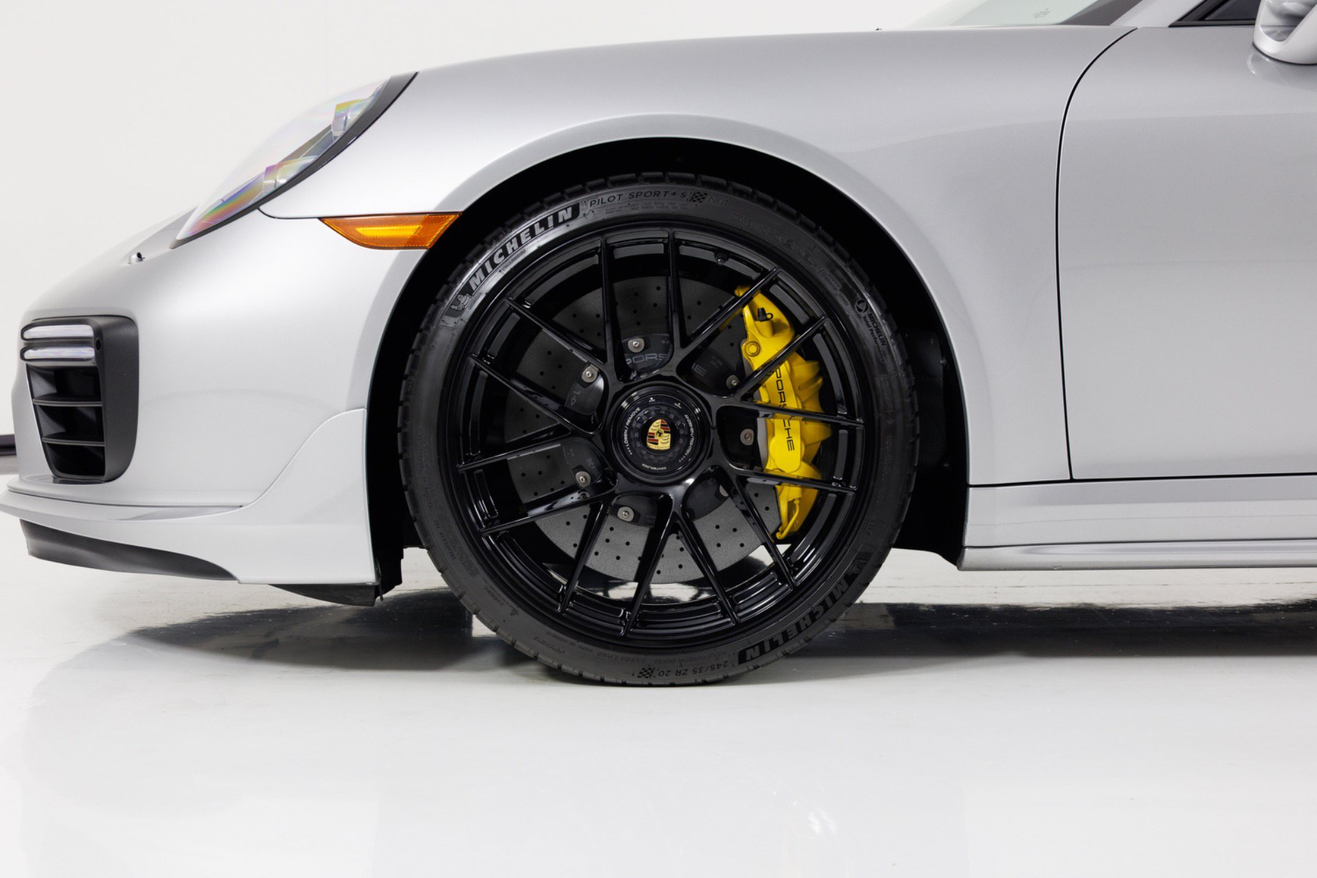 Used 2017 Porsche 911 Turbo S AWD/4WD image 9