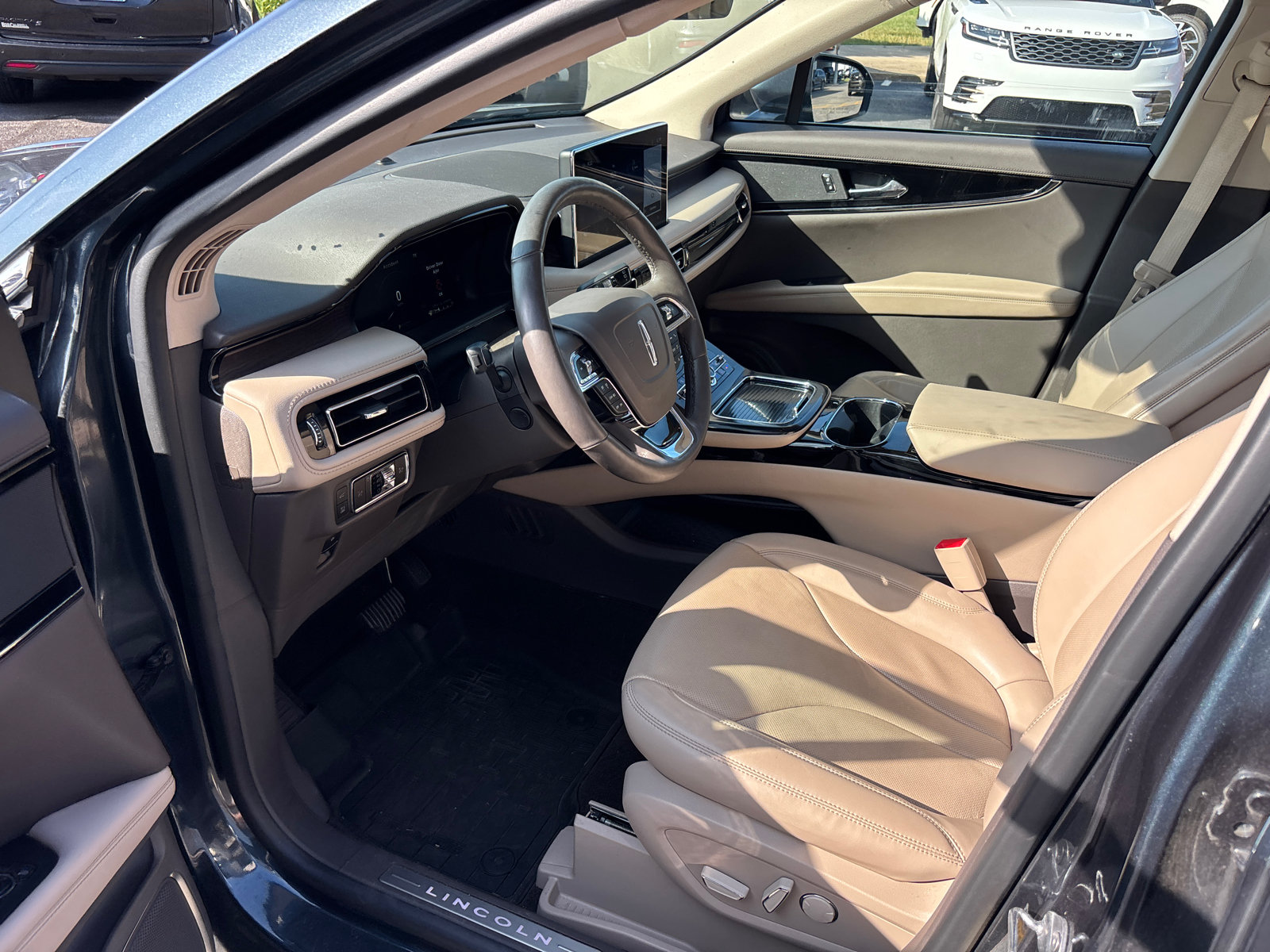 Certified 2023 Lincoln Nautilus Reserve w/ Cargo Utility Package AWD/4WD image 24