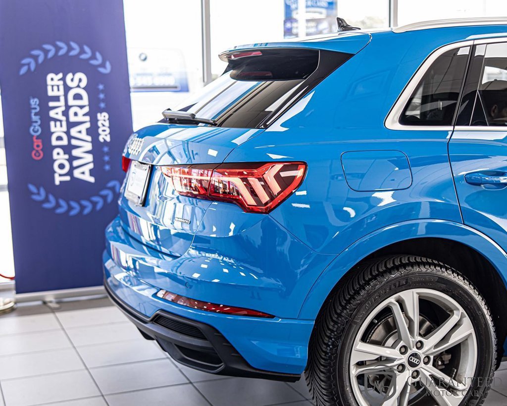 Used 2021 Audi Q3 2.0T Premium w/ Convenience Package AWD/4WD image 16