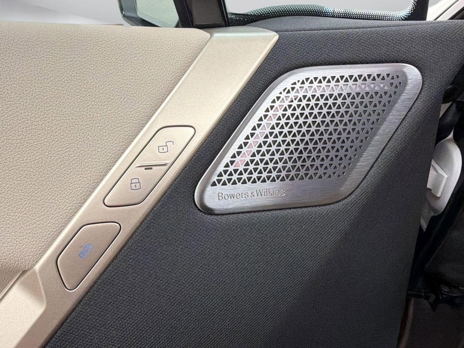 Certified 2023 BMW iX xDrive50 w/ Premium Package image 20