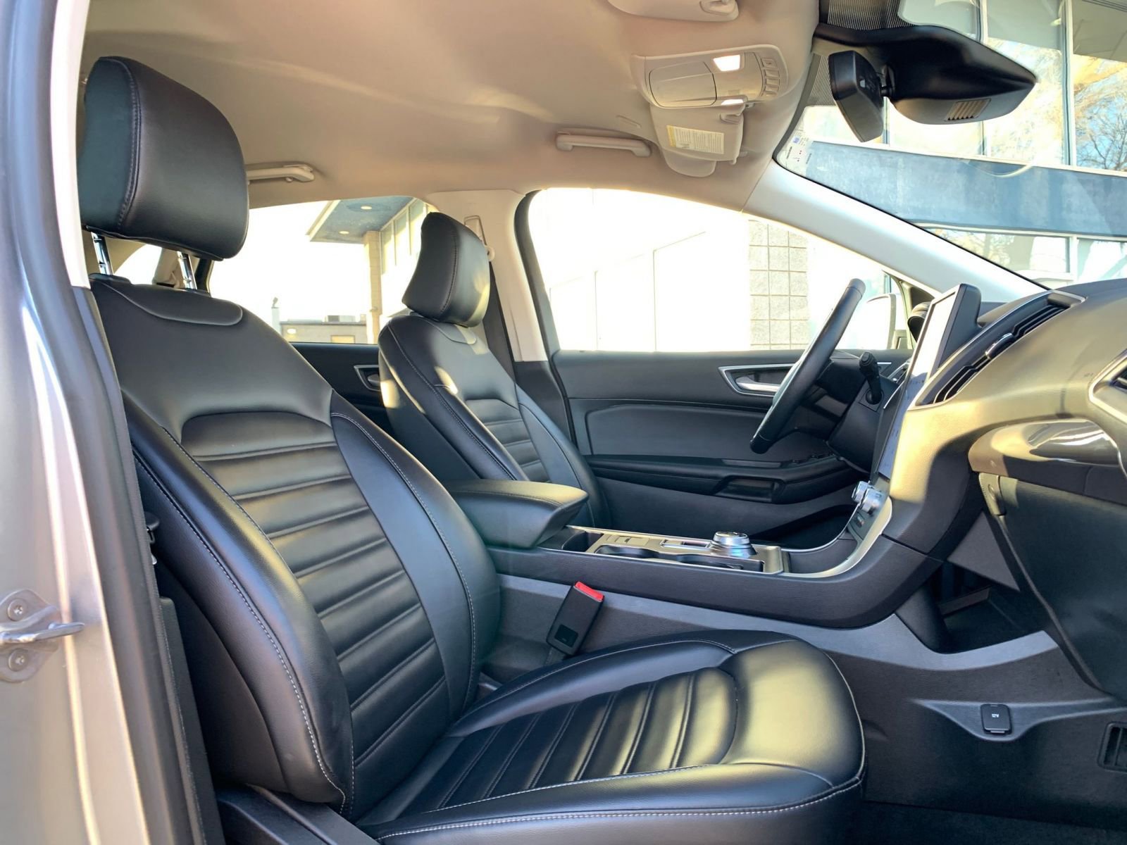 Used 2024 Ford Edge SEL image 36